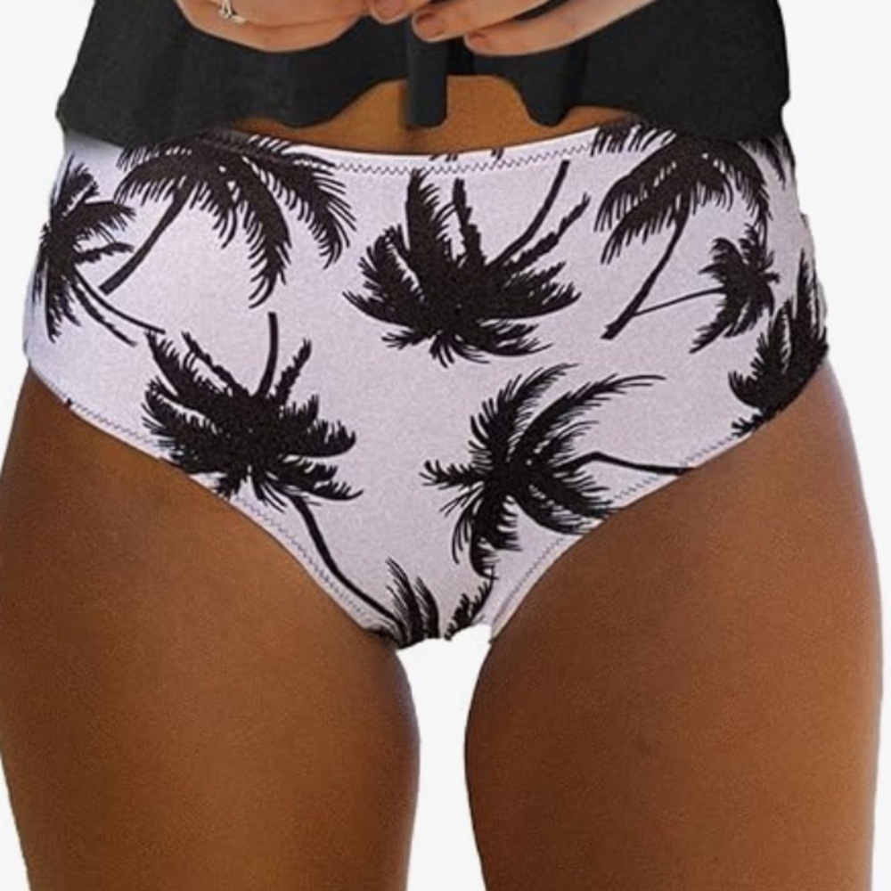 NWOT black & white  palm swimsuit  bathing suit bottoms Small